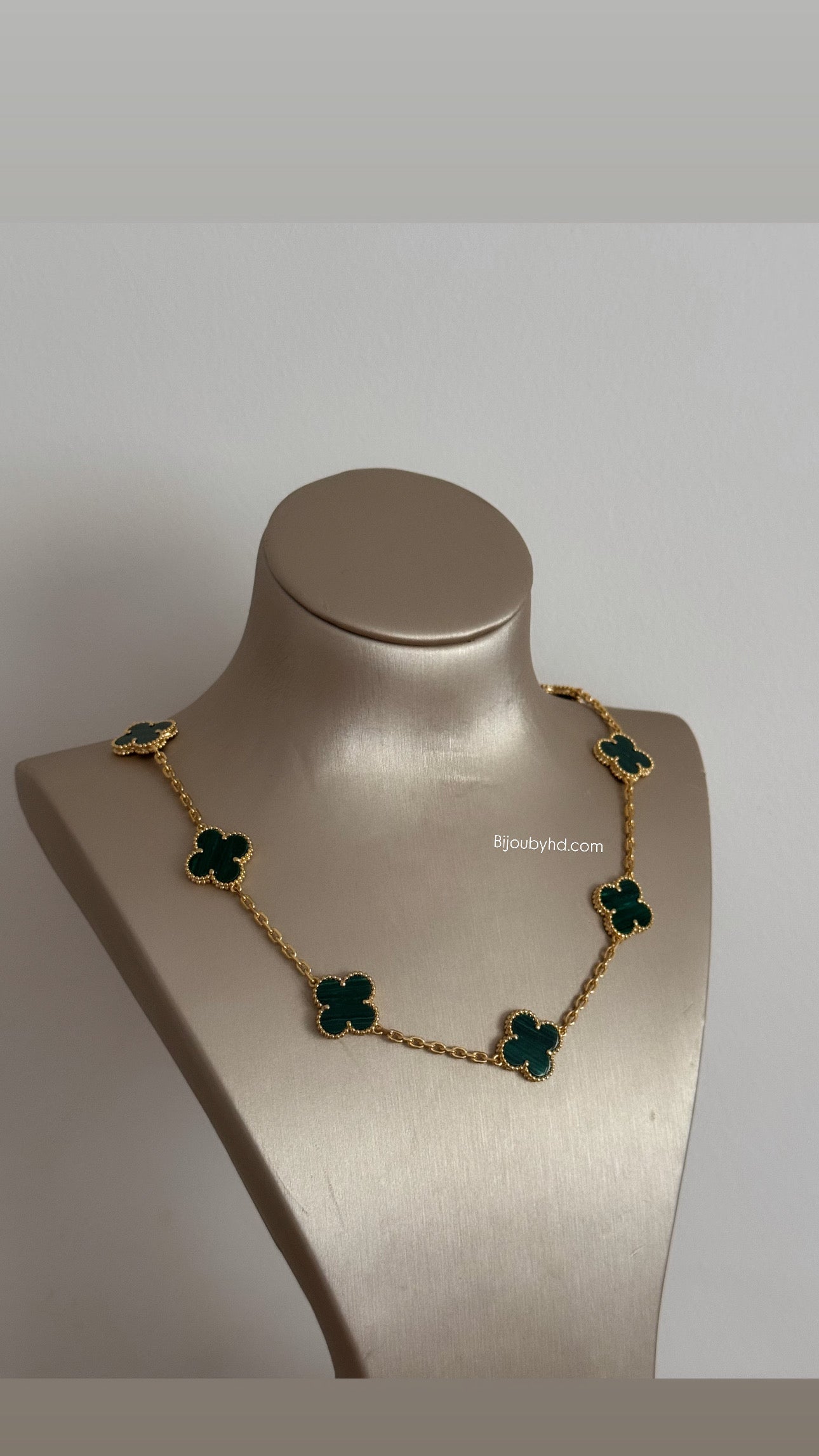 Collier plusieurs trèfle vert