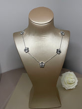 Collier Trefles many silver