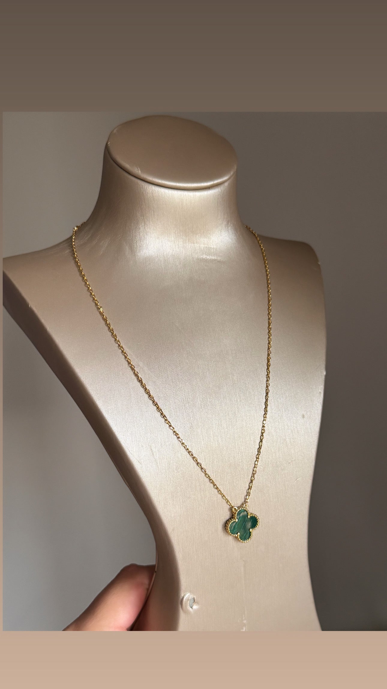 Collier Vc vert