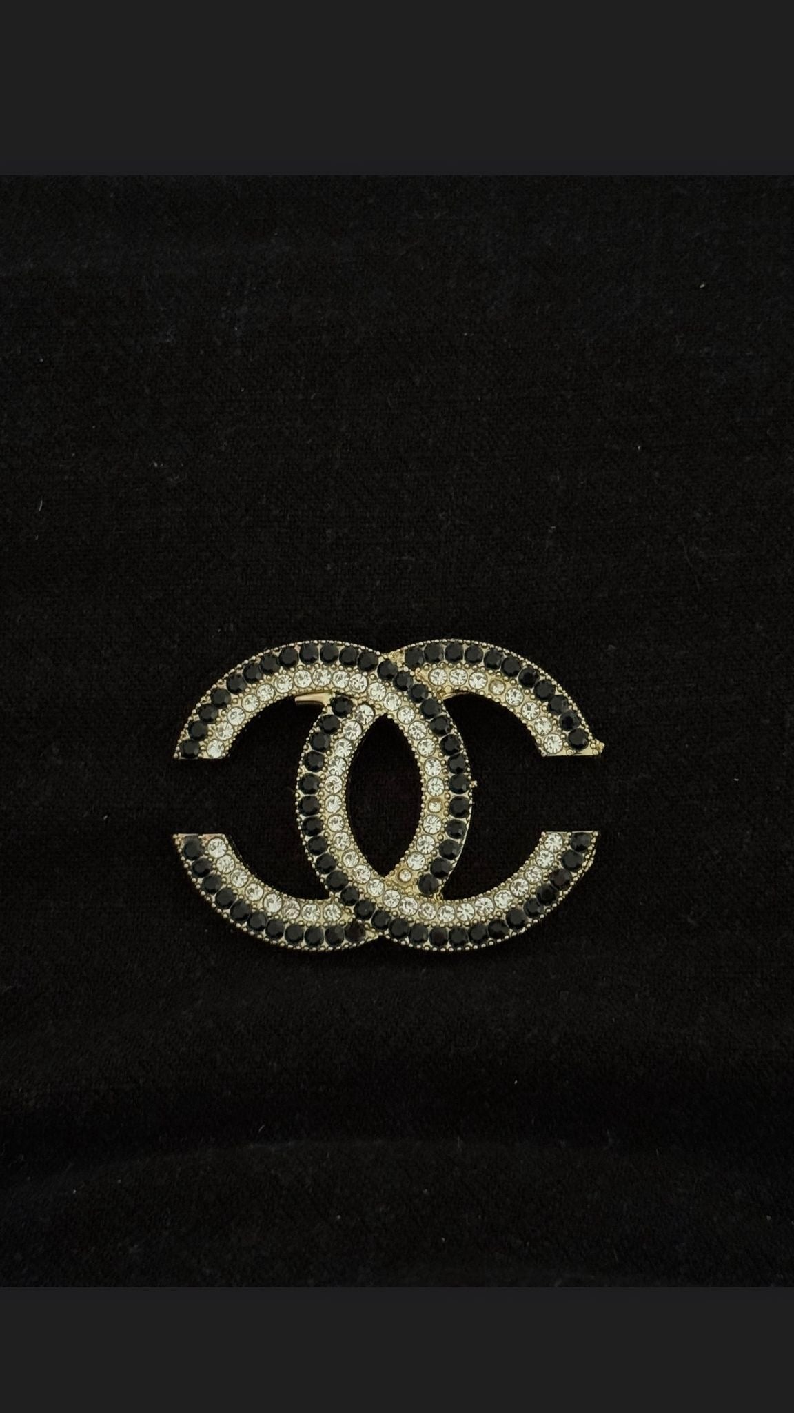Broche black Chaney