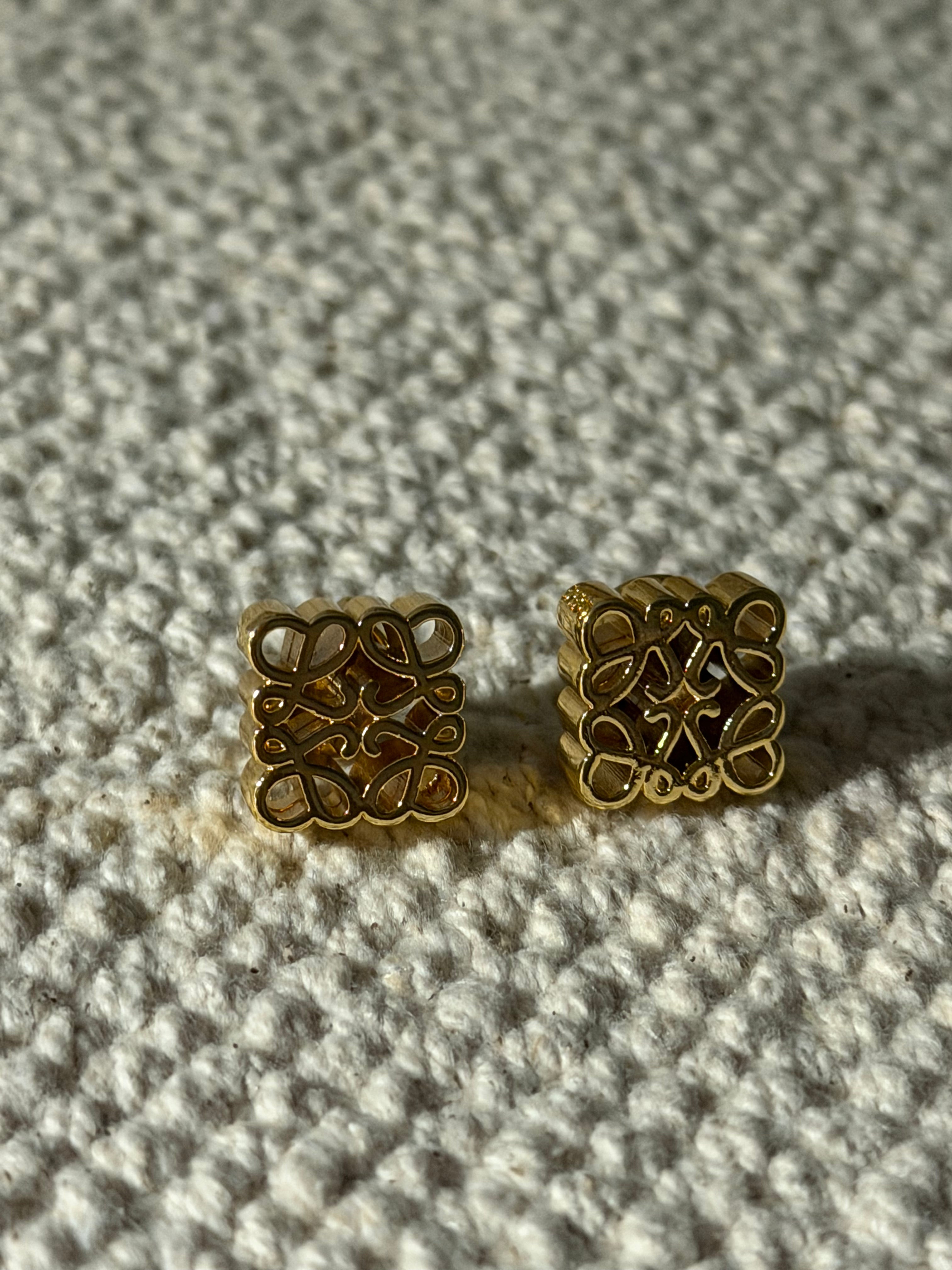 Boucle d’oreille Loewe