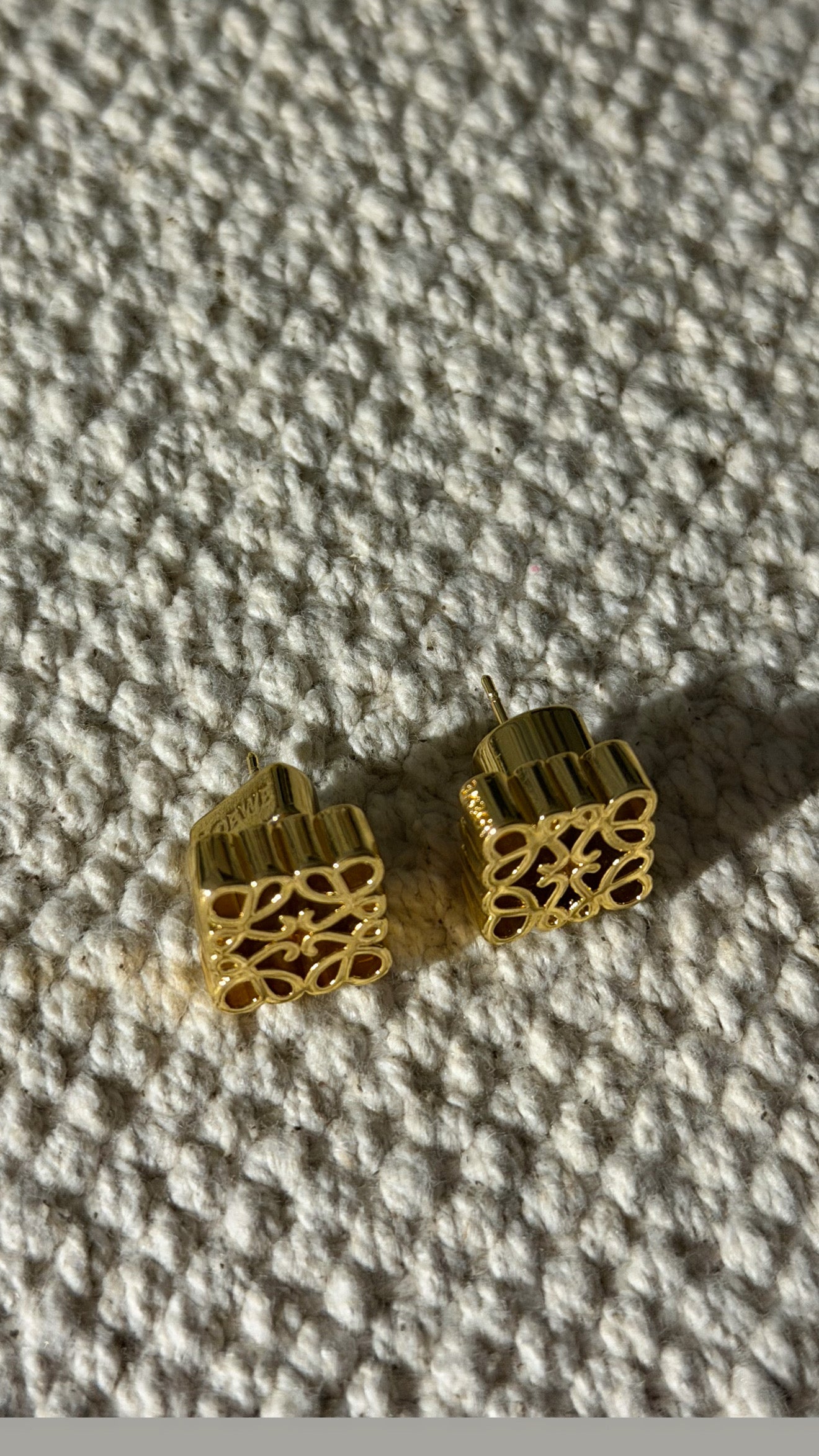 Boucle d’oreille Loewe